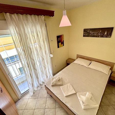 Mina Apartments Nea Kallikrateia Eksteriør bilde