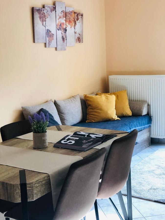 Mina Apartments Nea Kallikrateia Eksteriør bilde