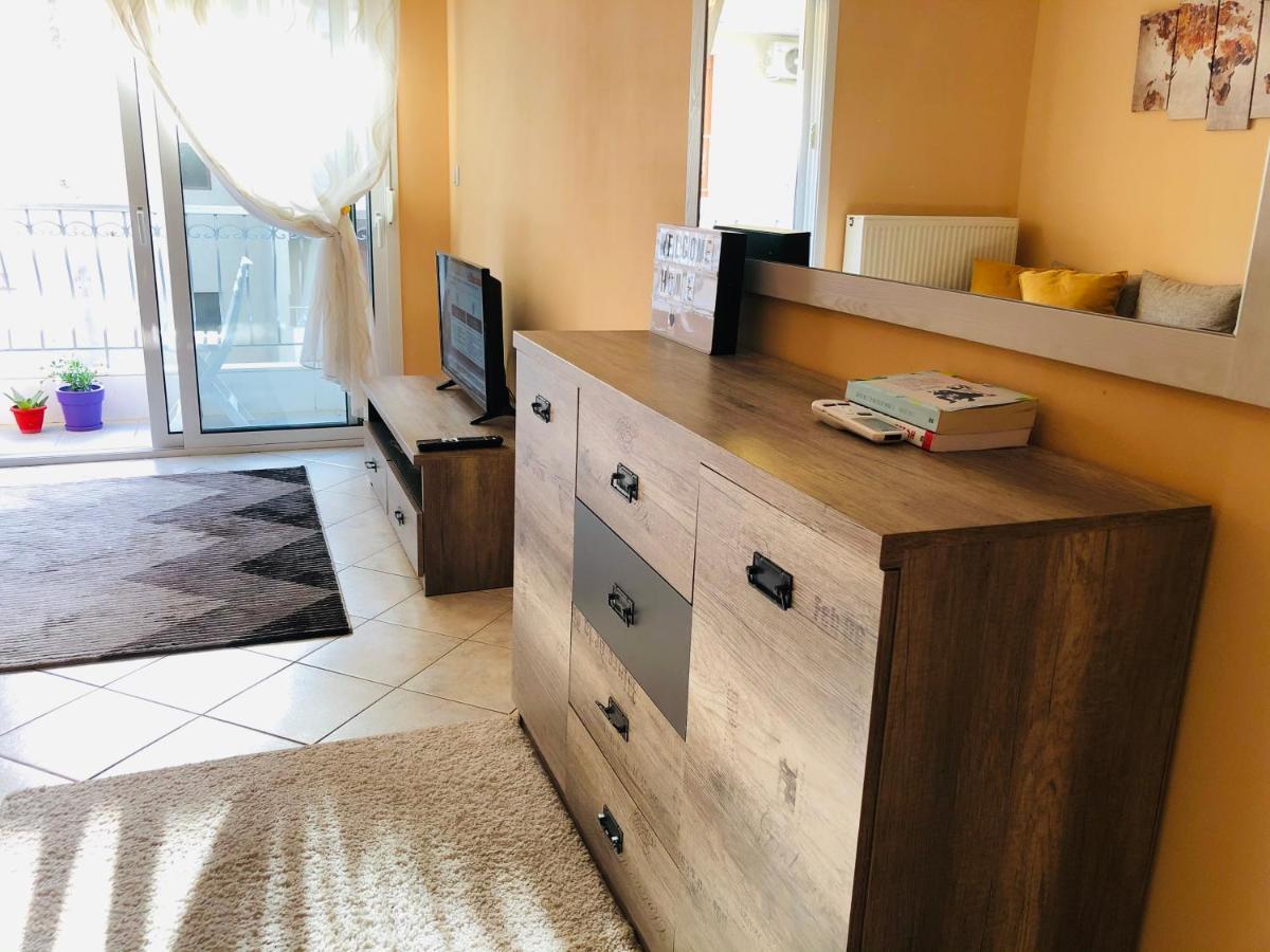Mina Apartments Nea Kallikrateia Eksteriør bilde